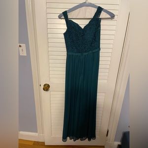 David’s bridal emerald green off the shoulder lace prom dress